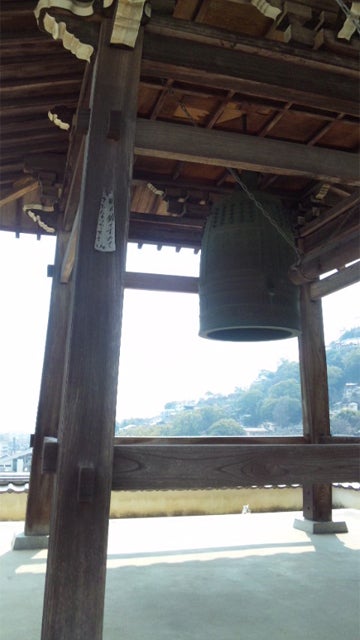 隆円さんのお寺の鐘